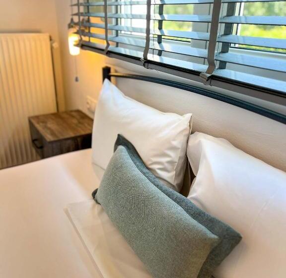 Трехместный Номер Deluxe, Alexandros Hotel Apartments