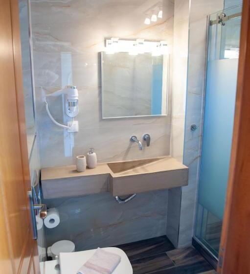 Трехместный Номер Deluxe, Alexandros Hotel Apartments