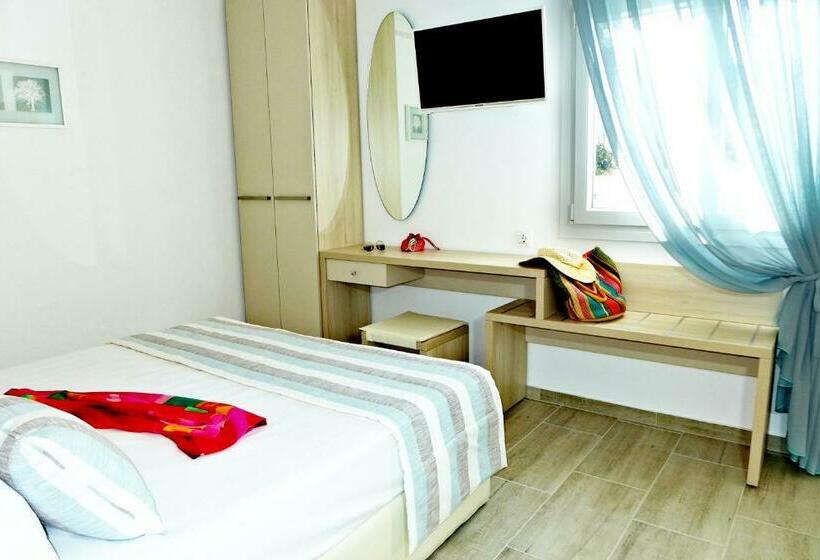 Family Suite, Amaryllis Beach