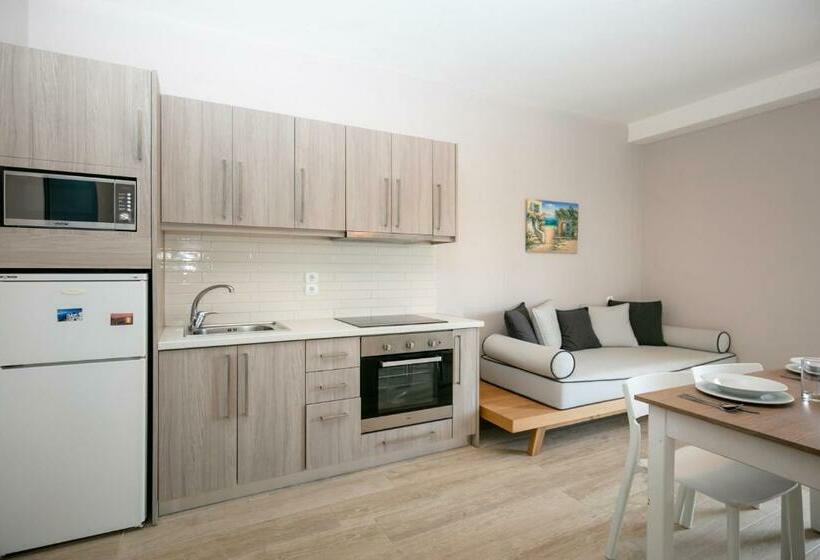 Апартаменты 2 Спальни Вид на Море, Electra Apartments