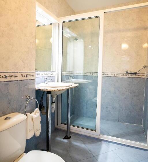 استودیوی استاندارد, Globus