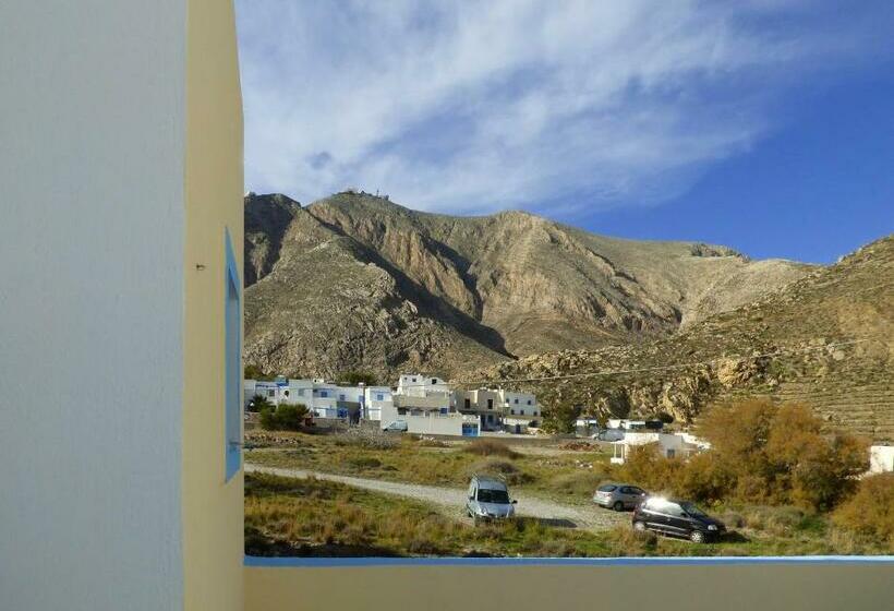 Chambre Standard Vue Montagne, Anna Maria Rooms Santorini