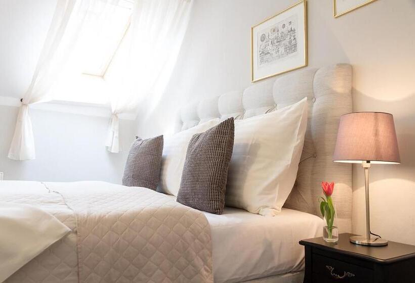 스탠다드 트리플 룸, Boutique Hotel U Solné Brány
