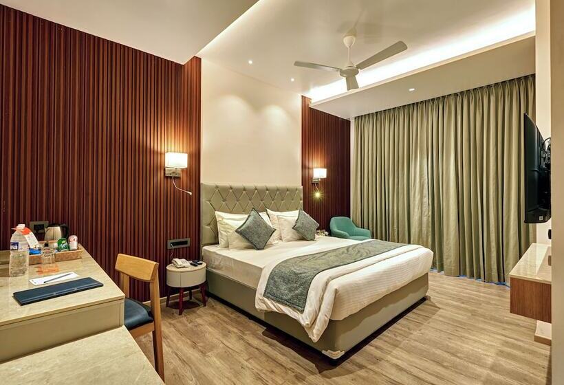 Номер Премиум, Regenta Place Raysons Kolhapur
