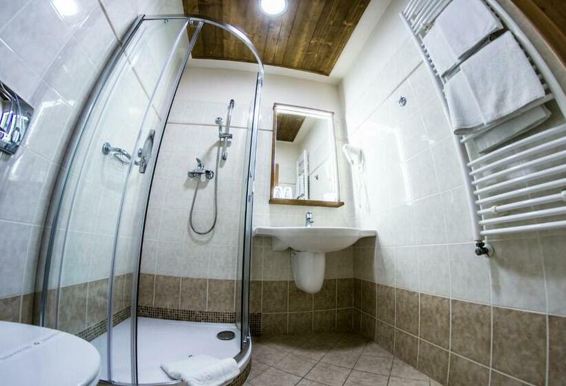 Четырехместный Номер Стандарт, Wellness Hotel Gendorf