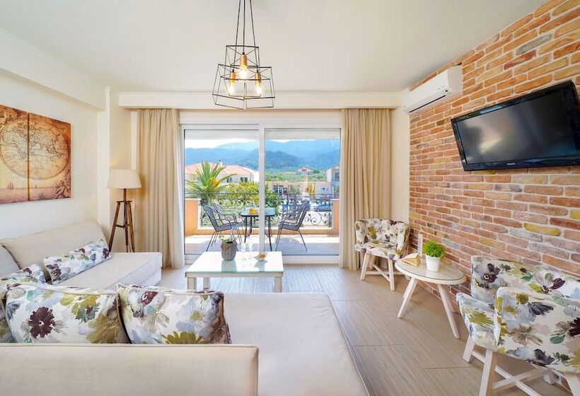 家庭套房, Luxury Villa Fotini