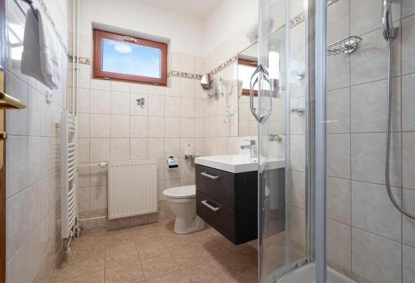 חדר סטנדרט לשלושה עם מרפסת, Penzion Balcony
