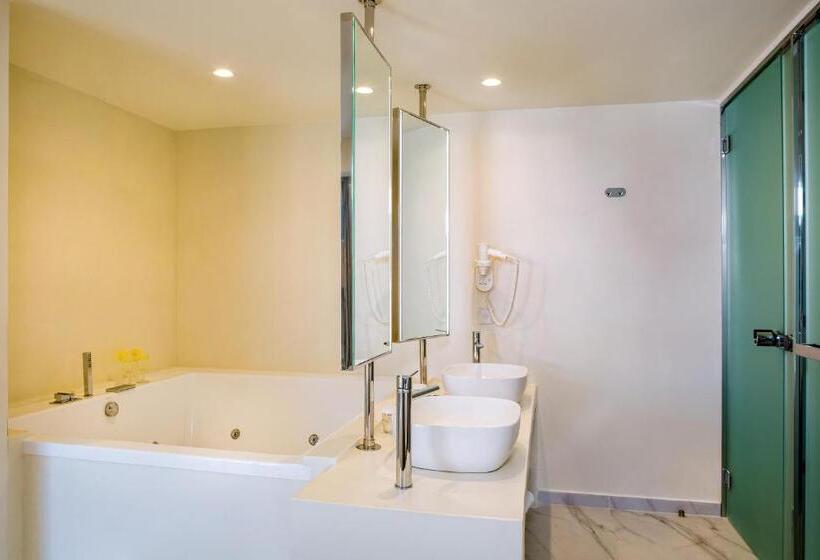 Полулюкс, Samian Mare Hotel Suites & Spa