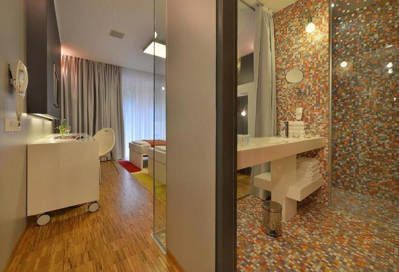 Семейный Номер Superior, Omnia Hotel Relax & Wellness