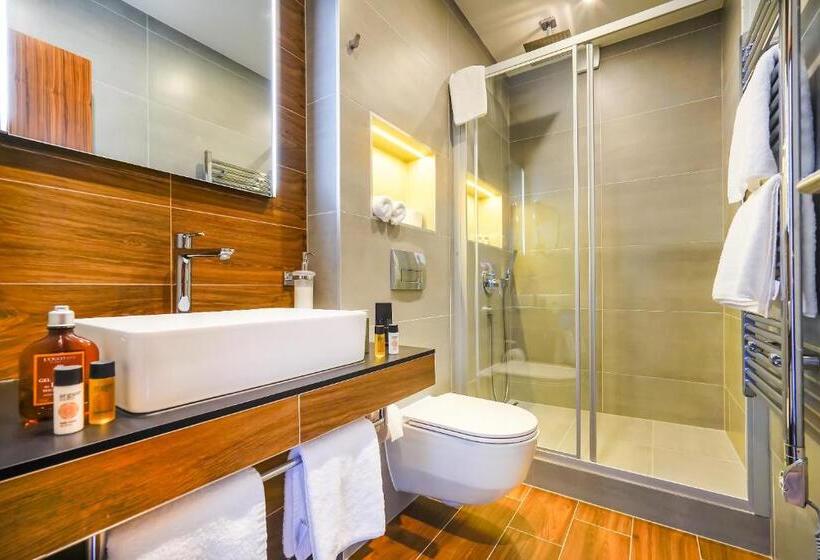Номер Deluxe Вид на Город, Horizon Luxury Suites & Design Rooms