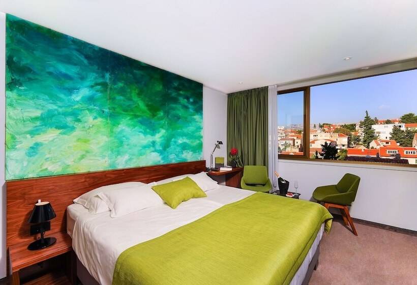 Номер Deluxe Вид на Город, Horizon Luxury Suites & Design Rooms