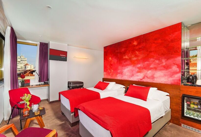 Номер Deluxe Вид на Город, Horizon Luxury Suites & Design Rooms