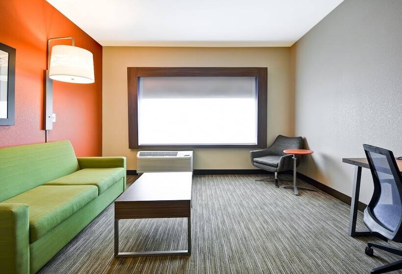 Suite, Holiday Inn Express   Evansville, An Ihg