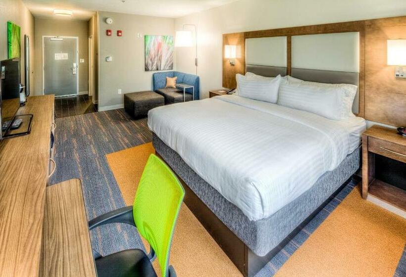 Стандартный Номер Кровать Кинг, Holiday Inn Express & Suites Cleveland/westlake, An Ihg