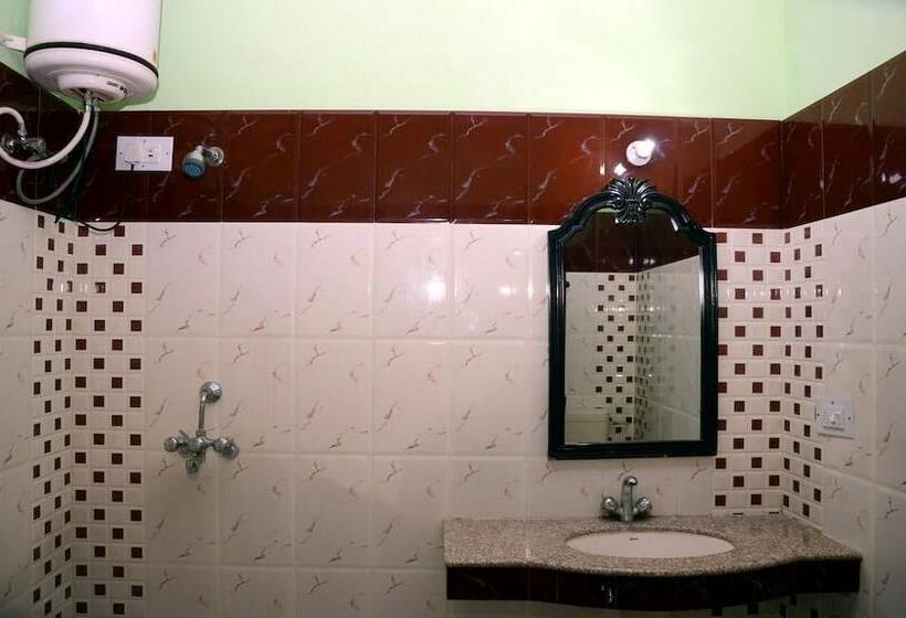 اتاق لوکس, Sajjan Bagh A Heritage Resort