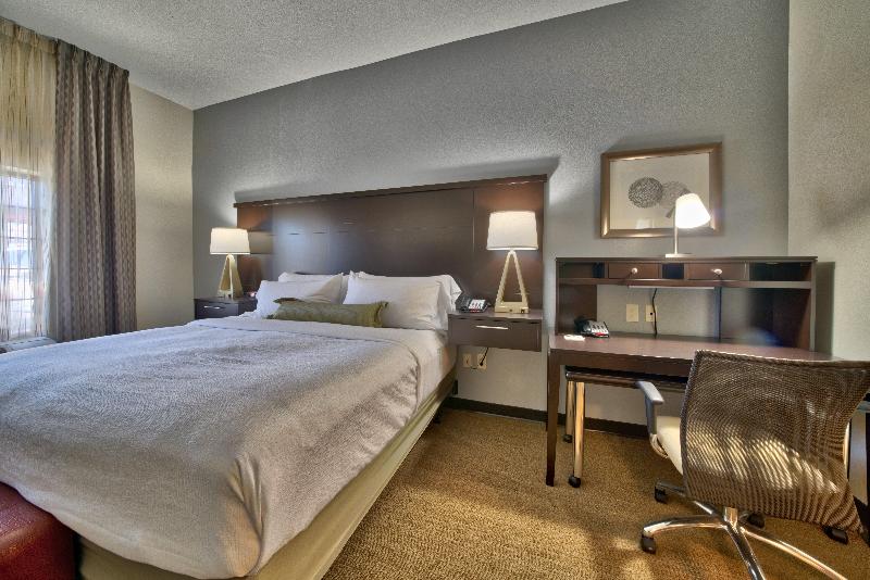 带大床的套房, Staybridge Suites Lubbock South, An Ihg