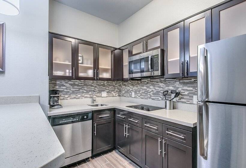 带2个卧室的套房, Staybridge Suites Lubbock South, An Ihg