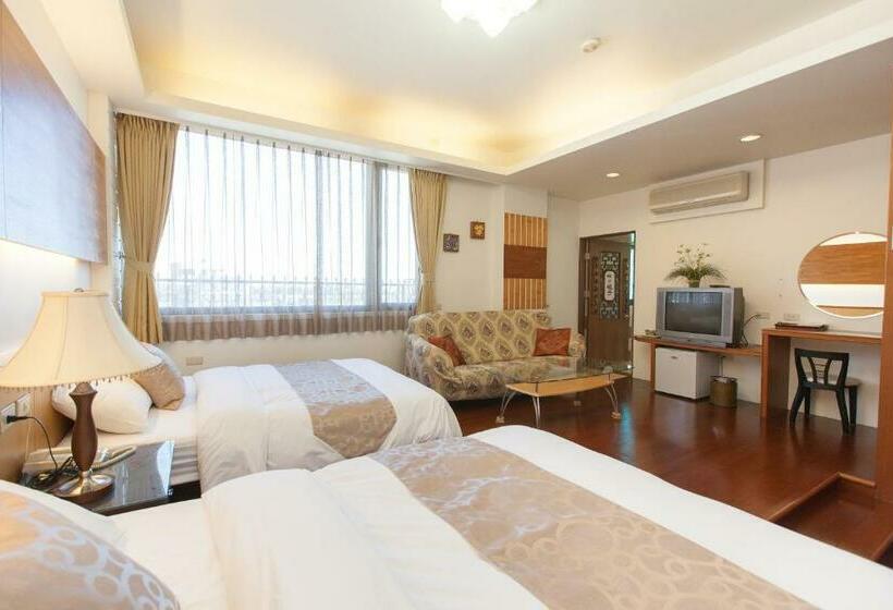 اتاق استاندارد چهار تخته, Chun Feng Cao Tang Homestay