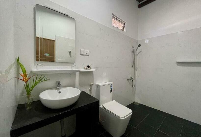 디럭스 룸, Flamingo Guest House
