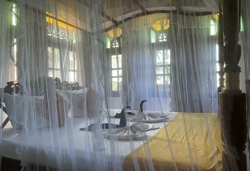 디럭스 룸, Flamingo Guest House