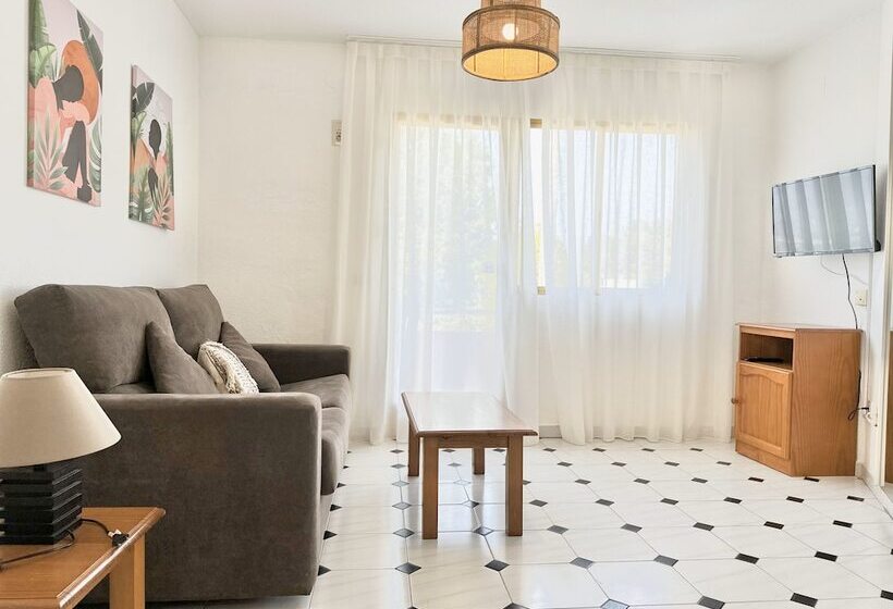 Апартаменты 1 Спальня, Albir Hills Apartments