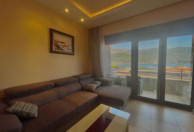 آپارتمان لوکس 2 خوابه, Butua Residence