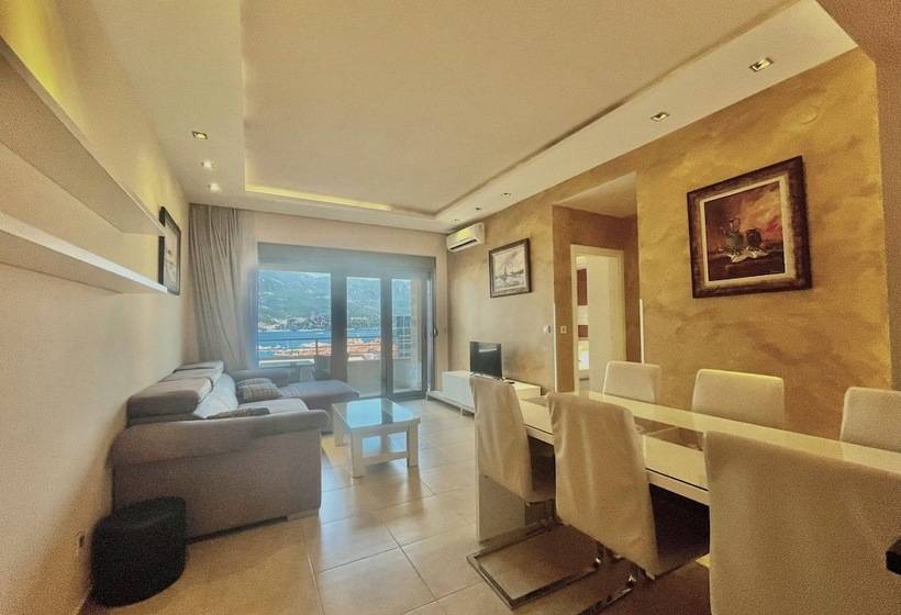 آپارتمان لوکس 2 خوابه, Butua Residence