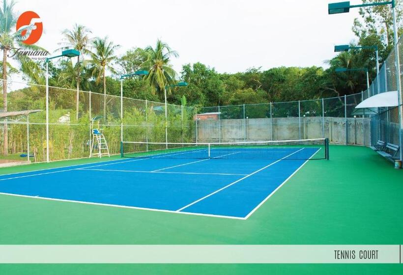 اتاق استاندارد سه تخته با چشم‌انداز استخر, Famiana Green Villa