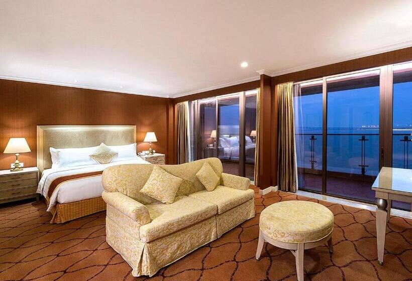 带大床的豪华间, Similan Hotel Zhuhai Gongbei Port