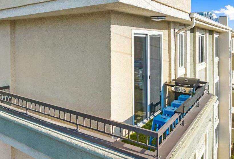 Апартаменты 2 Спальни, Beverly Hills Penthouse 2 Br Apt With Parking 407