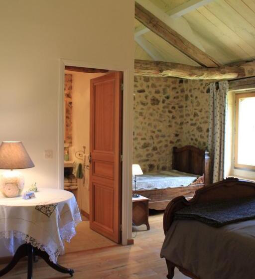 Номер Стандарт, Chambres D Hôtes Léone Haute