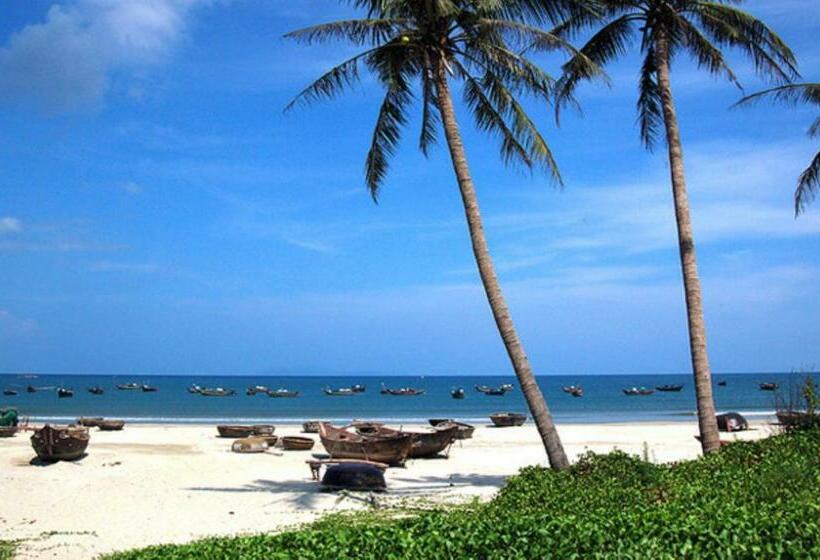 اتاق استاندارد با بالکن, Luxury Hotel Near Da Nang Beach   Charming Beauty