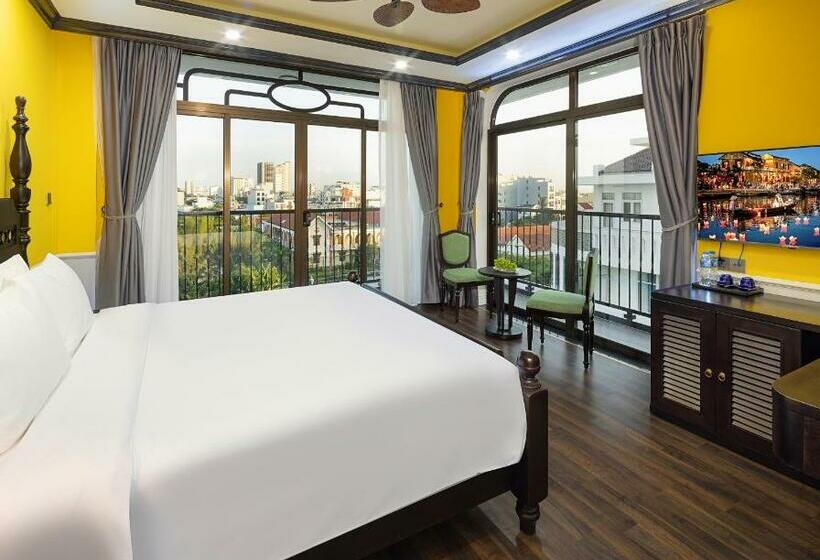 اتاق استاندارد با بالکن, Luxury Hotel Near Da Nang Beach   Charming Beauty