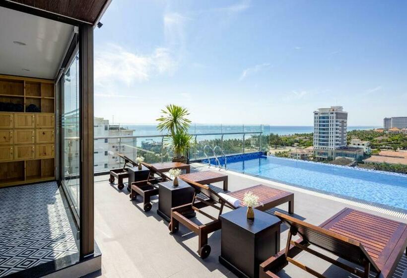 اتاق استاندارد با بالکن, Luxury Hotel Near Da Nang Beach   Charming Beauty