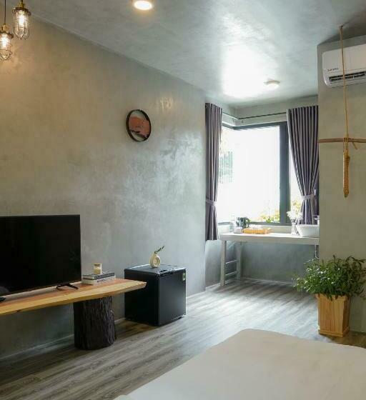 استودیوی استاندارد, Babylon Mini Resort