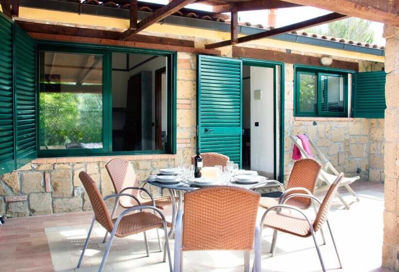 Апартаменты 2 Спальни, Isa Residence With Swimming Pool In Guardistallo Surrounded By Greenery