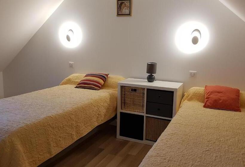 Дом 2 Спальни, Auberge De Keringar