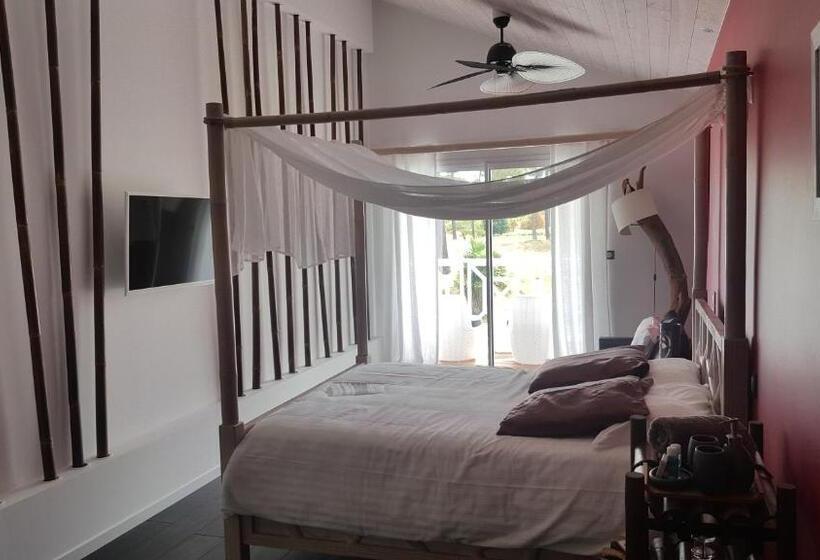 جناح مطلّ علي حمام السباحة, Villa Bora Bora
