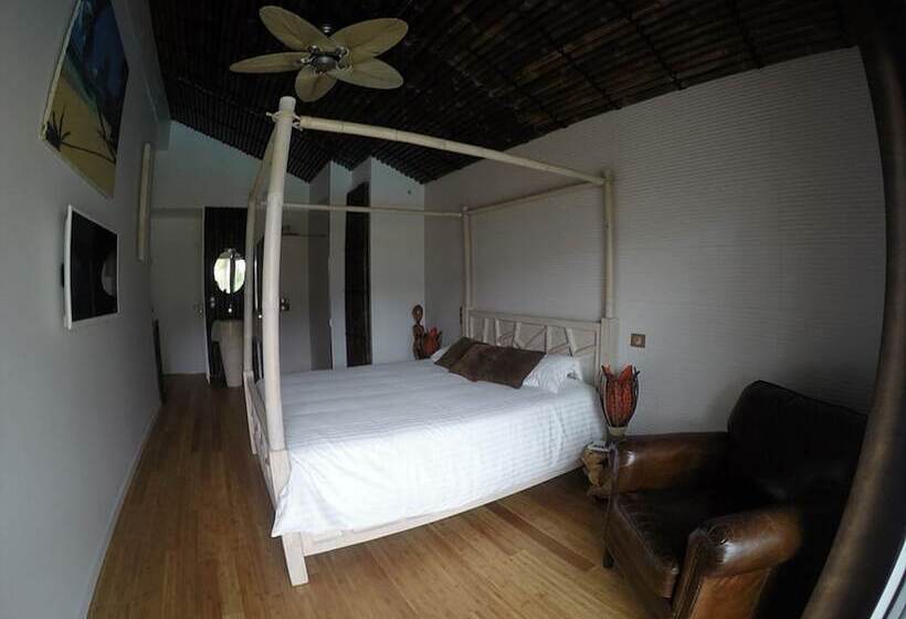 Номер Стандарт Вид на Бассейн, Villa Bora Bora