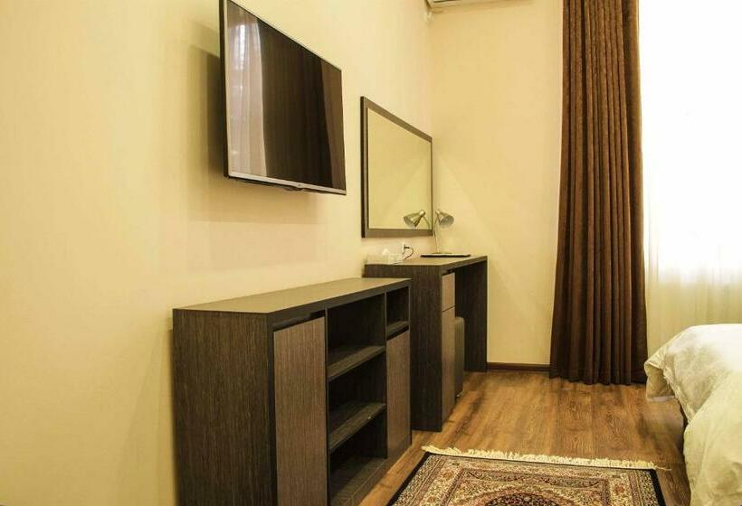 اتاق استاندارد, Vatan
