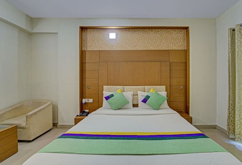 اتاق لوکس, Fabhotel The Green City   Nr Jawaharlal Nehru Stadium & Government Museum Chennai