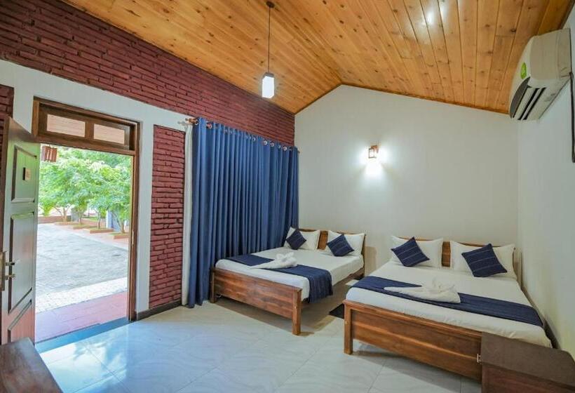 اتاق لوکس خانوادگی, Yatinuwara Bungalow