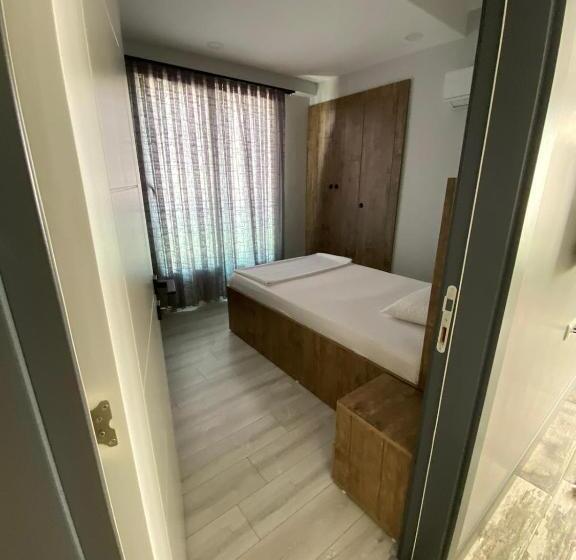 اتاق استاندارد با بالکن, Your House Apart Otel