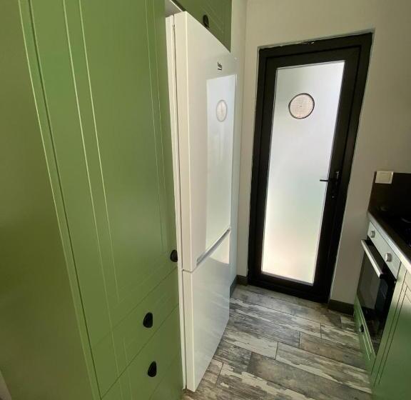 اتاق استاندارد با بالکن, Your House Apart Otel