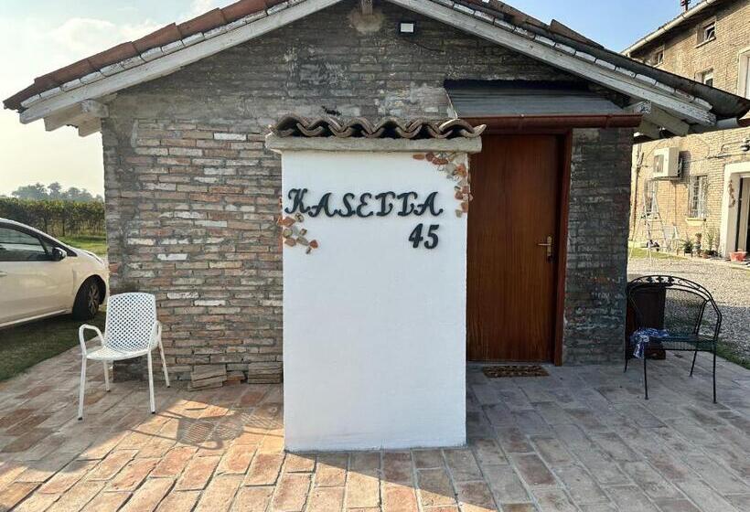 اتاق استاندارد با چشم‌انداز باغ, Kasetta 45 Camere Matrimoniali