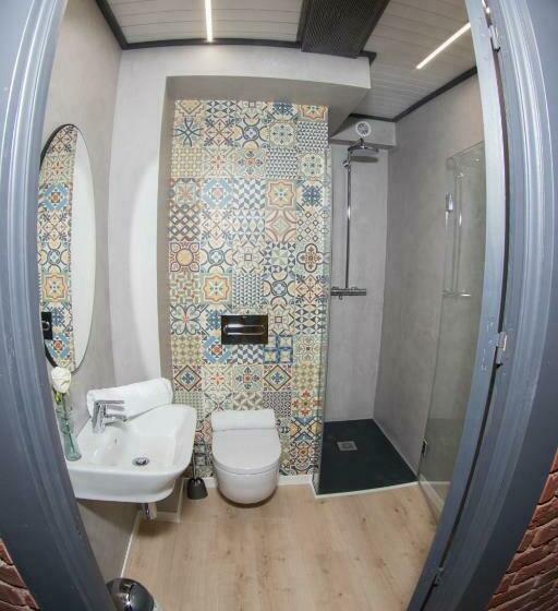 اتاق استاندارد, Hostal Erasmus By Gaiarooms