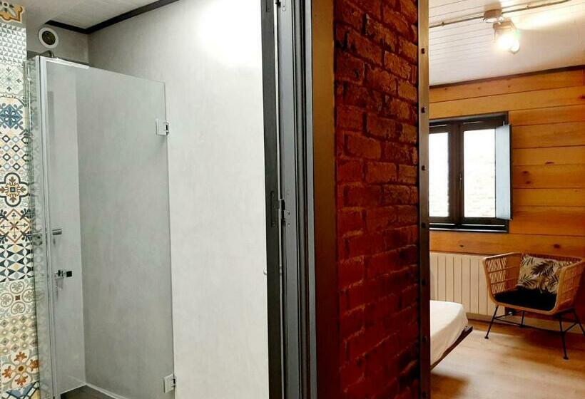 اتاق استاندارد, Hostal Erasmus By Gaiarooms