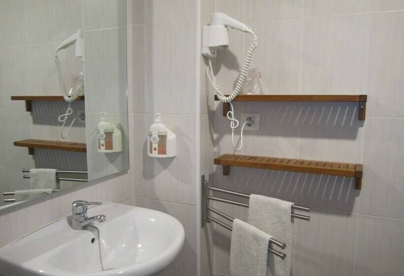 Номер Стандарт, Hostal El Estudio