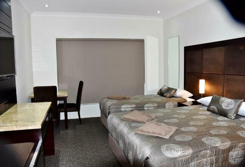Номер Стандарт, Western Downs Motor Inn