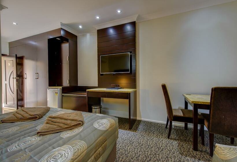 Номер Стандарт, Western Downs Motor Inn